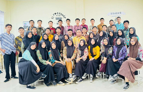 Memperingati Hari Batik Nasional 2024